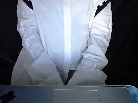 Enmy 24 online show from April 15, 2026, 5:06 pm