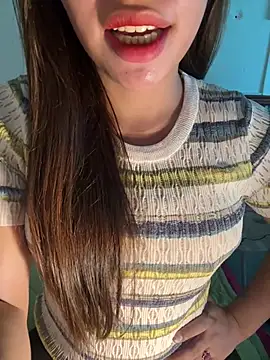 Xukaa 2k online show from April 21, 2026, 7:48 am