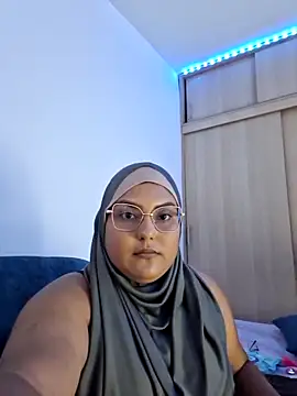 Amira-sultan1 online show from March 20, 2026, 9:38 pm