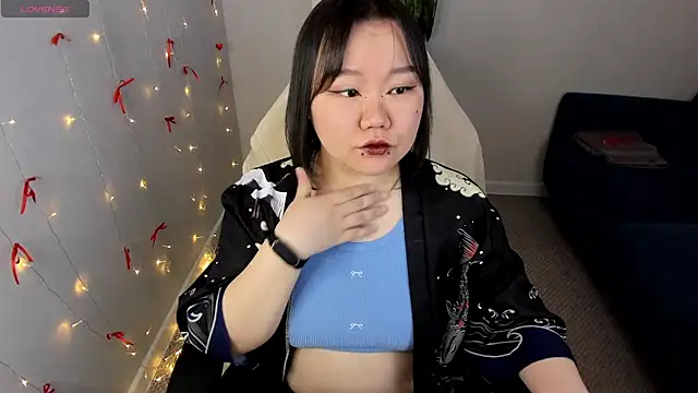 Tokyodreamss online show from April 13, 2026, 9:13 am