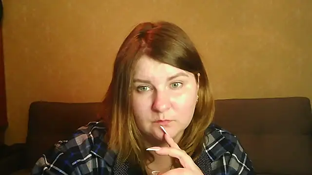 Minisstra online show from April 7, 2026, 5:37 pm