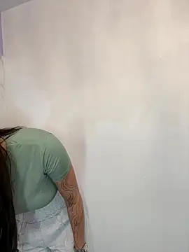 skarletthorne online show from April 3, 2026, 7:37 am