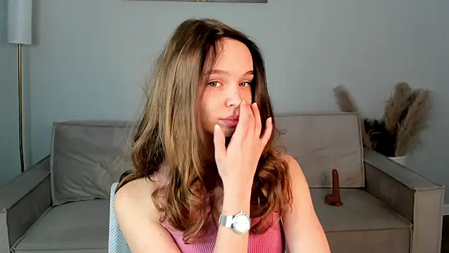 Sofa Vleifo online show from April 20, 2026, 1:08 am