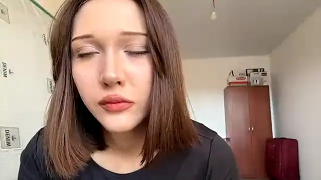 kiravings online show from March 29, 2026, 8:16 am