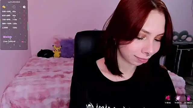 Snapshot of laurita_Olssen27 chatting on May 1, 2026, 3:39 pm laurita Olssen27 online show from May 1, 2026, 3:39 pm
