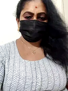 aishu mallu tamil online show from April 6, 2026, 9:54 am