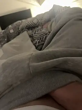 Leonks10 online show from March 18, 2026, 12:36 am