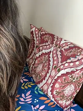 Sexy-cherryy online show from April 5, 2026, 8:04 pm