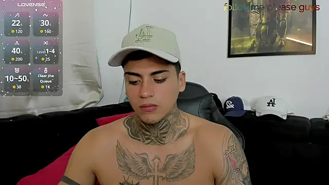 sweetlatinoboy online show from April 8, 2026, 10:22 pm