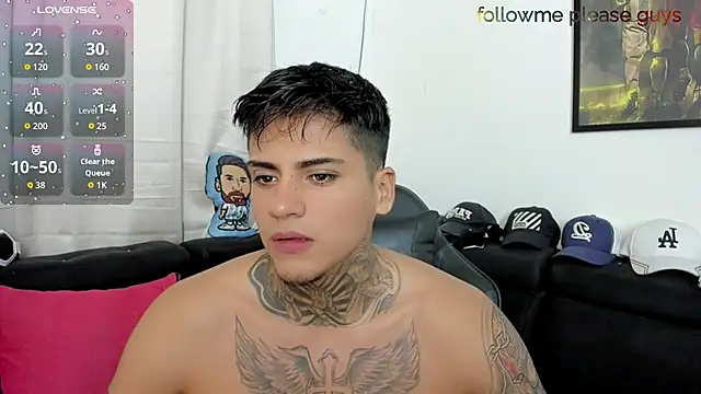 Snapshot of sweetlatinoboy chatting on April 18, 2026, 9:59 pm sweetlatinoboy online show from April 18, 2026, 9:59 pm