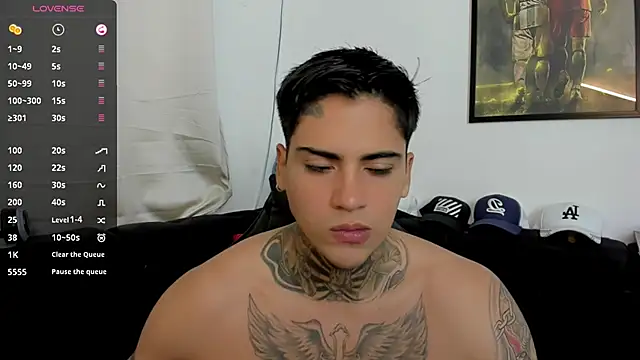 sweetlatinoboy online show from March 25, 2026, 12:37 pm