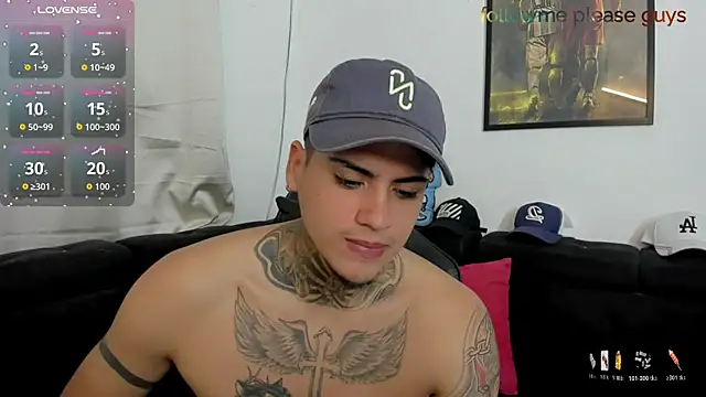 Snapshot of sweetlatinoboy chatting on May 13, 2026, 10:55 am sweetlatinoboy online show from May 13, 2026, 10:55 am