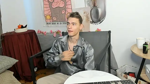 Shadow blink online show from March 25, 2026, 12:04 pm