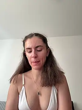 Snapshot of starlight_mo chatting on July 6, 2026, 2:57 pm starlight mo online show from July 6, 2026, 2:57 pm