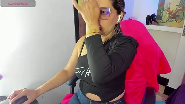 Melisa 14 online show from March 24, 2026, 11:21 am