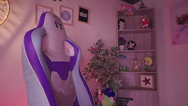 Megan Starling online show from April 9, 2026, 3:07 pm