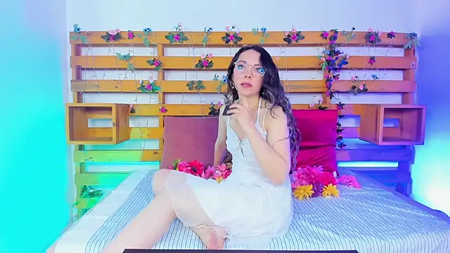 Snapshot of Ashley_Benoit chatting on April 1, 2026, 1:41 pm Ashley Benoit online show from April 1, 2026, 1:41 pm