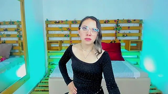 Snapshot of Ashley_Benoit chatting on April 9, 2026, 1:28 pm Ashley Benoit online show from April 9, 2026, 1:28 pm