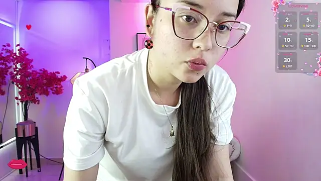 Shady bug online show from March 21, 2026, 7:40 pm