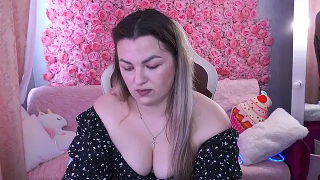 AlissyaGrayy online show from May 25, 2026, 12:37 pm