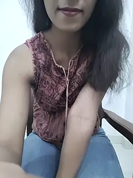 myra77 online show from April 10, 2026, 1:18 pm