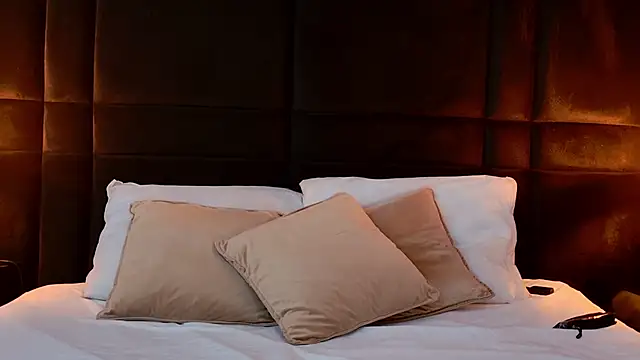 AlexaGiraud online show from March 29, 2026, 1:02 pm