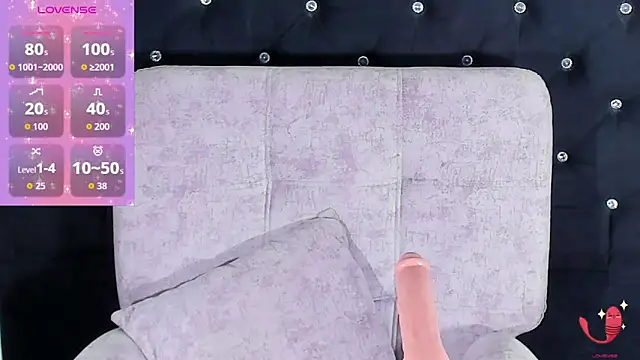 abby blond1 online show from April 13, 2026, 11:25 am