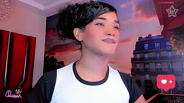 Snapshot of Paola_Delfino chatting on June 3, 2026, 2:33 pm Paola Delfino online show from June 3, 2026, 2:33 pm