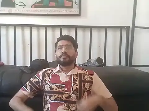 Yokitox online show from April 28, 2026, 7:40 pm