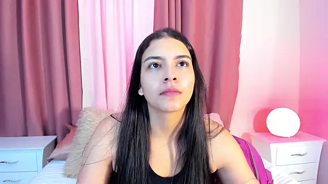 sweet aura31 online show from April 9, 2026, 7:31 pm