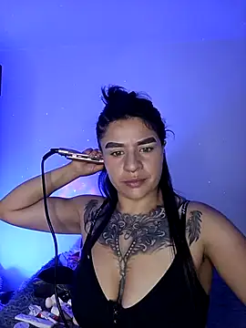 Maddy 4x online show from April 14, 2026, 1:21 am