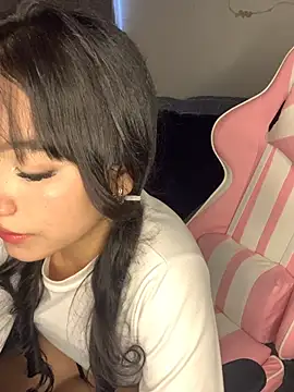 MayyBonita online show from April 11, 2026, 6:11 pm