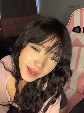 MayyBonita online show from April 9, 2026, 4:02 pm