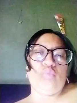 Snapshot of LatinSquirtBaby chatting on June 10, 2026, 3:13 pm LatinSquirtBaby online show from June 10, 2026, 3:13 pm