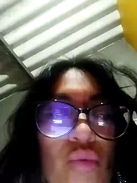 Snapshot of LatinSquirtBaby chatting on June 7, 2026, 2:39 am LatinSquirtBaby online show from June 7, 2026, 2:39 am