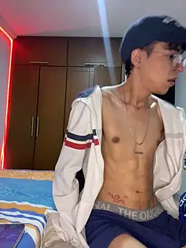 Milo Gunnar online show from April 18, 2026, 11:38 pm