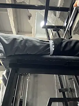 LeonBlazze online show from April 17, 2026, 2:20 pm