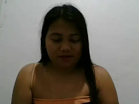 exotic032 online show from April 13, 2026, 9:41 pm