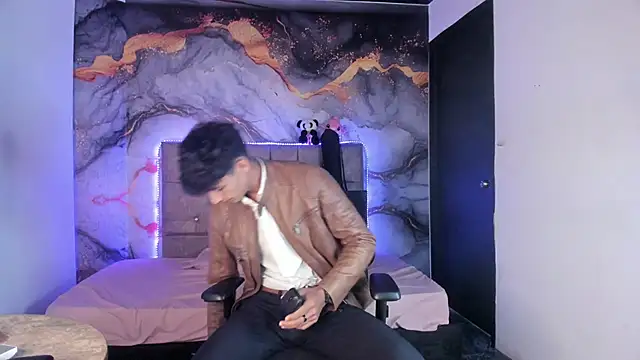 MaxiimoRomano  online show from April 16, 2026, 2:07 pm