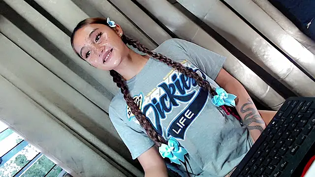 Jessicasfantasy online show from April 11, 2026, 9:35 am