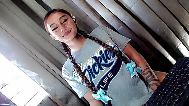 Jessicasfantasy online show from April 6, 2026, 2:18 am