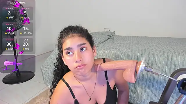 Snapshot of estrella_sexylove chatting on May 27, 2026, 1:51 pm estrella sexylove online show from May 27, 2026, 1:51 pm