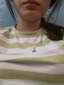 -Eidieea- online show from April 5, 2026, 4:52 am