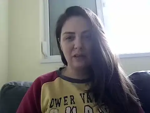 Arya Malone online show from April 3, 2026, 11:27 am