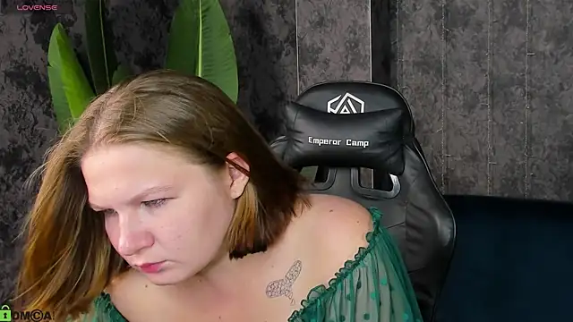 Snapshot of Virginia_Robinson chatting on July 20, 2026, 10:39 am Virginia Robinson online show from July 20, 2026, 10:39 am