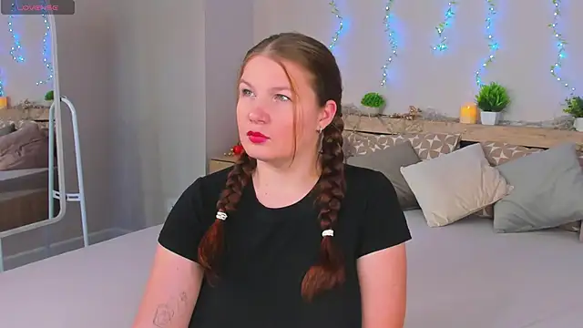 Virginia Robinson online show from April 9, 2026, 10:10 am