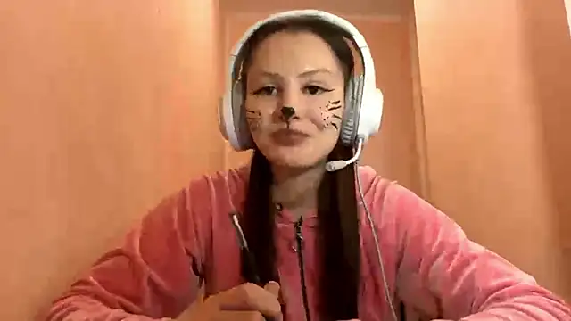 HelenaBargo online show from March 21, 2026, 8:19 am