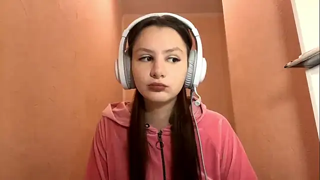 HelenaBargo online show from March 21, 2026, 4:25 am