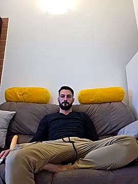 AmicisegretiITA online show from March 24, 2026, 3:34 pm