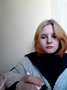 NinaParri online show from April 9, 2026, 6:19 am